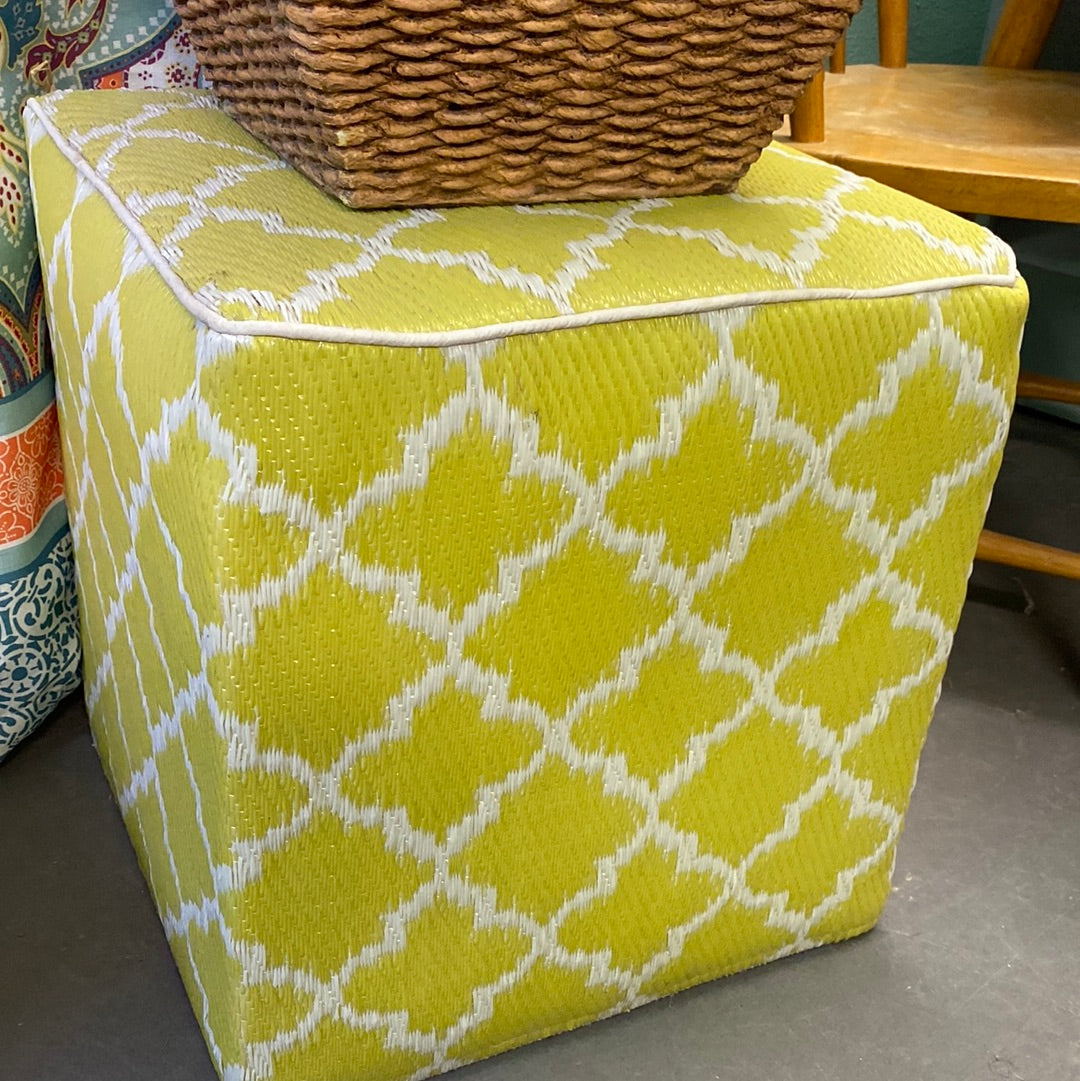 Outdoor Cube - yellow/white