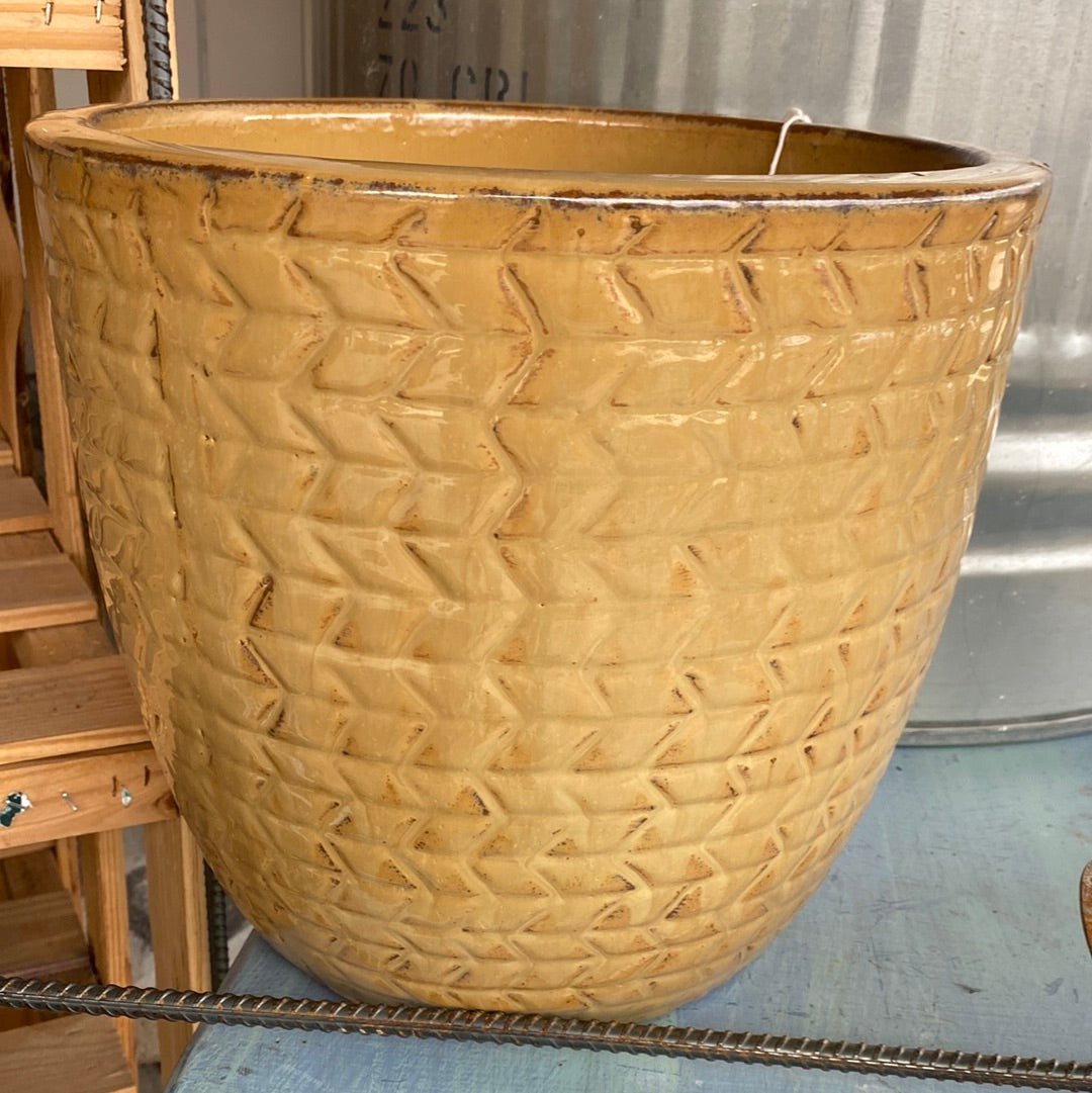 Pottery, Hiro Antique Cream 13”