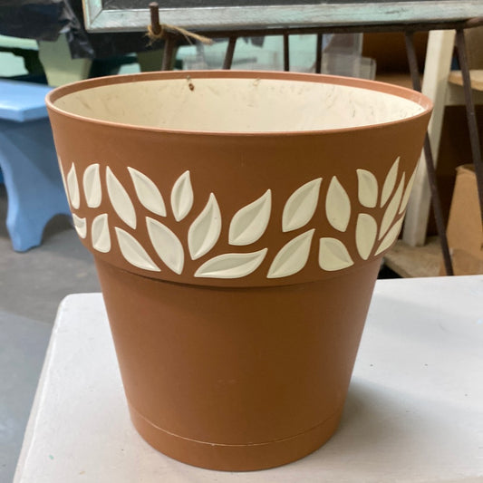 Leaf Planter - tan 9.8"