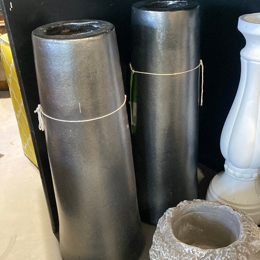 Pedestal Ceramic- Gray