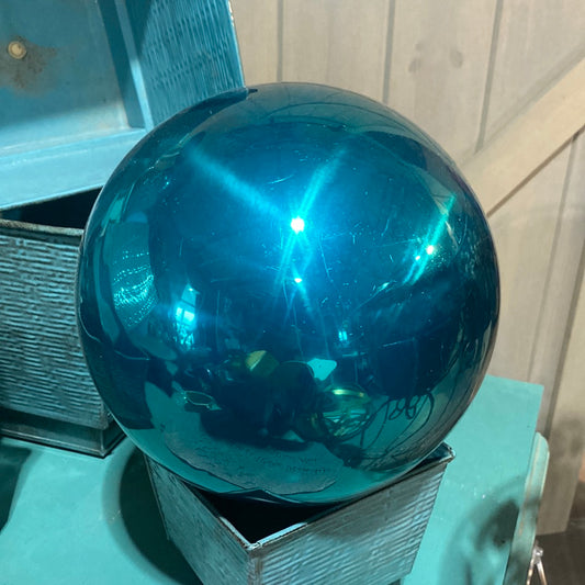 Globe - Turquoise 10"