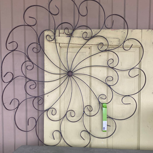 Swirl Wall Medallion - metal